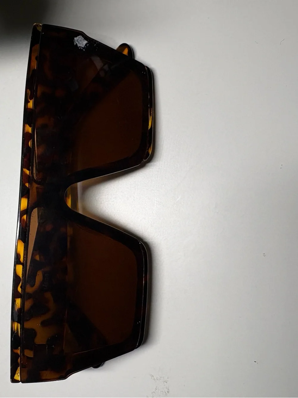 N/A classic tortoiseshell